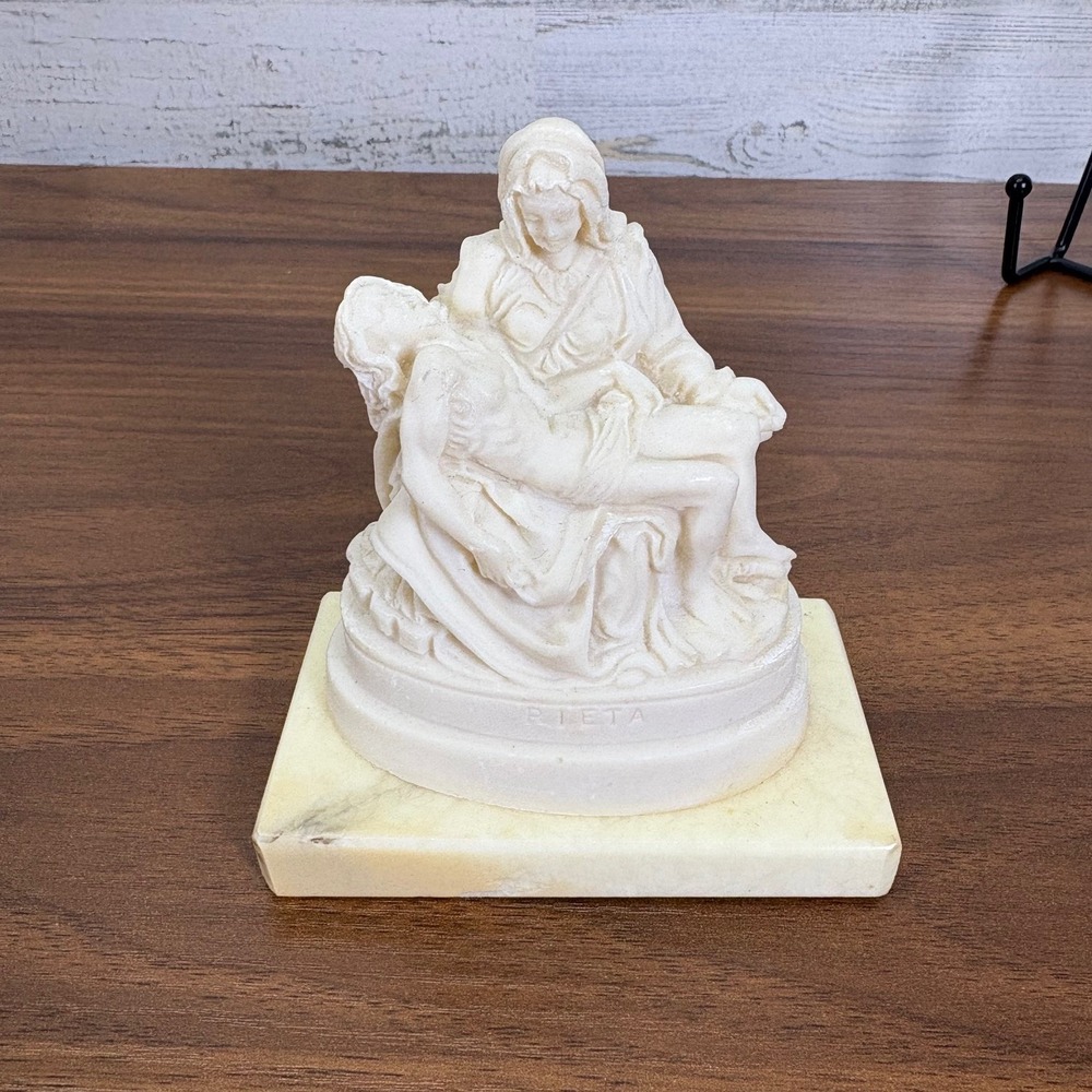 Giannelli Italy Michelangelo Pieta Marble Resin and Marble Base Jesus Small